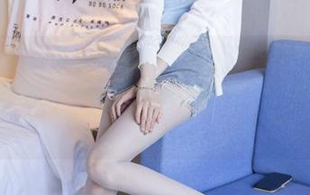 BoBoSocks袜啵啵 – 小甜豆与她的高跟鞋：图片、分享，满满都是足尖舞动的快感。