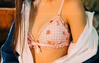 GIRLT果团网 – 分享陈雅漫的短裤写真：不仅好看，还能修炼眼力。