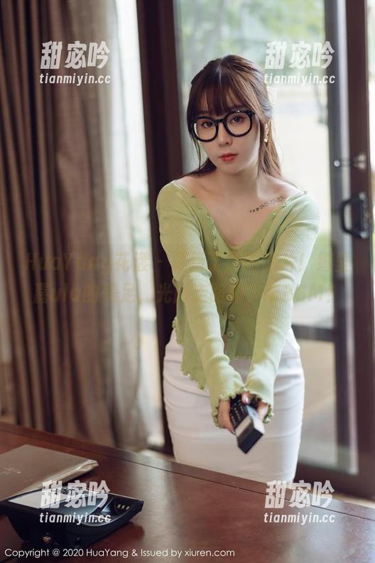 HuaYang花漾-绮里嘉ula HuaYang花漾 - 更新了新的图片!绮里嘉ula的美足,光脚走路都自带BGM!