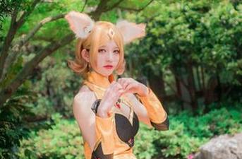 Kettoe化身红丝绒兔女郎，免费写真陪你度过这一刻，真心值得一瞧！