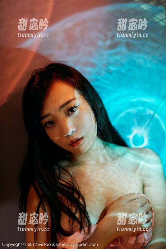 MiiTao蜜桃社 - 李颖诗校服写真集更新：记得以前真有那么单纯，那双眼睛…