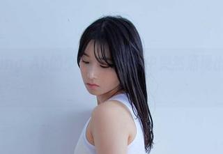 看Myung Ah的少女画像,心中突然涌现出点点小小的遗憾
