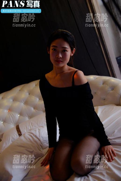 PANS写真-微妮 PANS写真 - 微妮泳衣高清合集——不仅水好,身材也刚!
