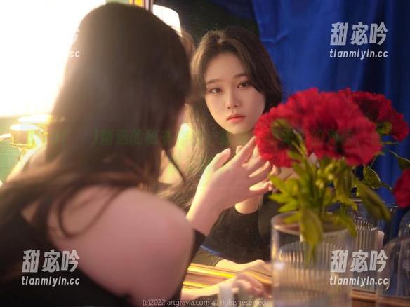 Sira(시라)精选的秘书作品，就像一场无声的对话，懵懂又微妙。