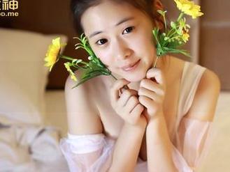 TGOD推女神 – 杨上萱的泳衣写真，在线图，都说比沙滩还热乎。