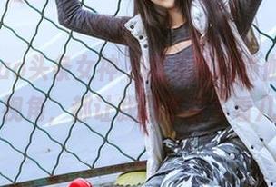 TouTiao头条女神 – 松果儿的瑜伽照，不同的视角，都让我忍不住多看几遍。
