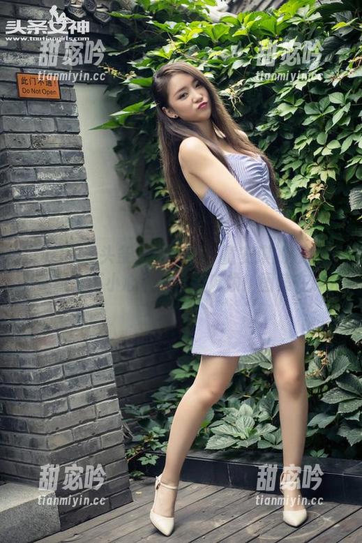 TouTiao头条女神-童安琪 TouTiao头条女神 - 嘘!童安琪的修女写真手机上不小心看到会惹麻烦!图集在这儿