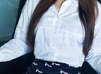 TuiGirl推女郎 – 行走的壁纸——陆瓷的水手服让人一秒进入海边假期。
