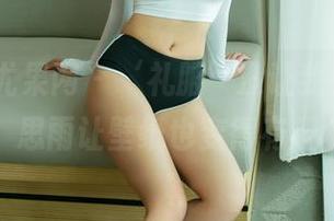 UGirls尤果网 – ‘礼服’没让我失望，孟思雨让壁纸也变得有趣
