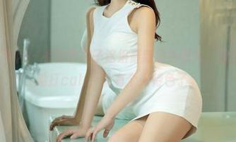 UGirls尤果网 – 看到李凌子这组最新黑色图片，我心里默默为她打call，太有个人特色了。