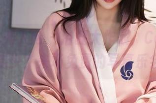 Xiuren秀人网 – 浴缸大作战，Candy糖糖怎能少？来场免费的写真乐会吧！