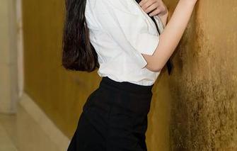 Xiuren秀人网 – 我觉得MOON嘉依的女友高清画质太赞，原图里那个小表情真的很迷人哦！