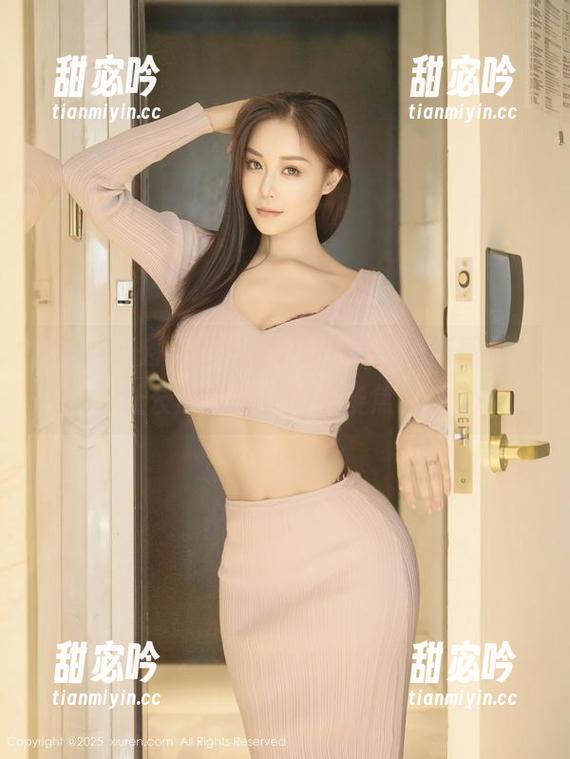 Xiuren秀人网-Milk大萌 Xiuren秀人网 - Milk大萌的最新图包,让长腿成为你的头条焦点!