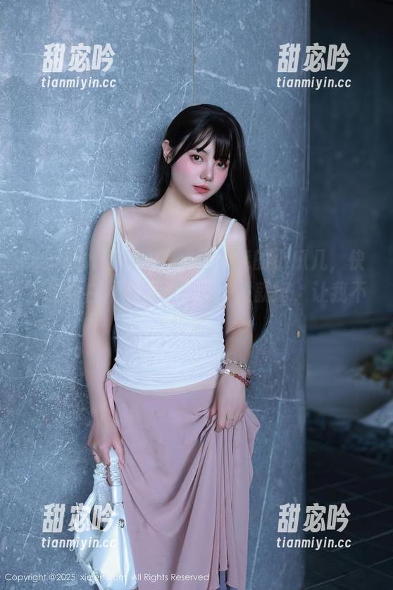 Xiuren秀人网 - 欲罢不能的小爪几，快把您的白衬衫美图打包一发就好，让我不知足。