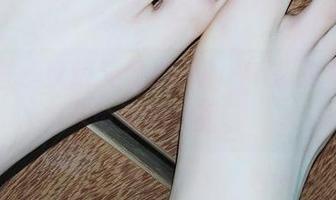 微密圈 – 妩媚又俏皮，YuYu超甜丫在粉色里的私语。