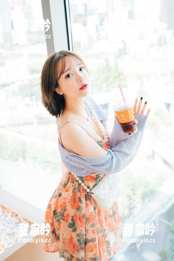 DJAWA游泳课套图，yeeun孙乐乐的优雅姿态，谁不想试试呢？
