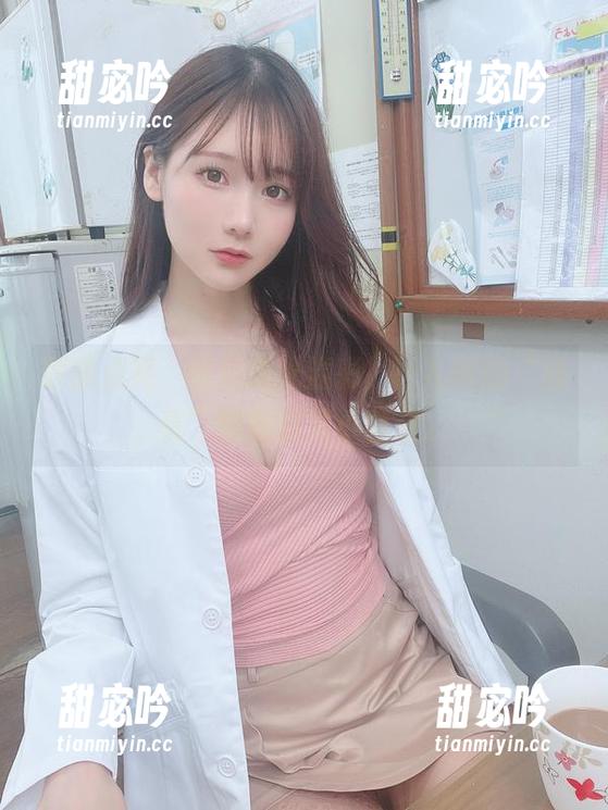 原图点亮，壁纸流光溢彩，けん研的“油亮”顿时引发小骚动。