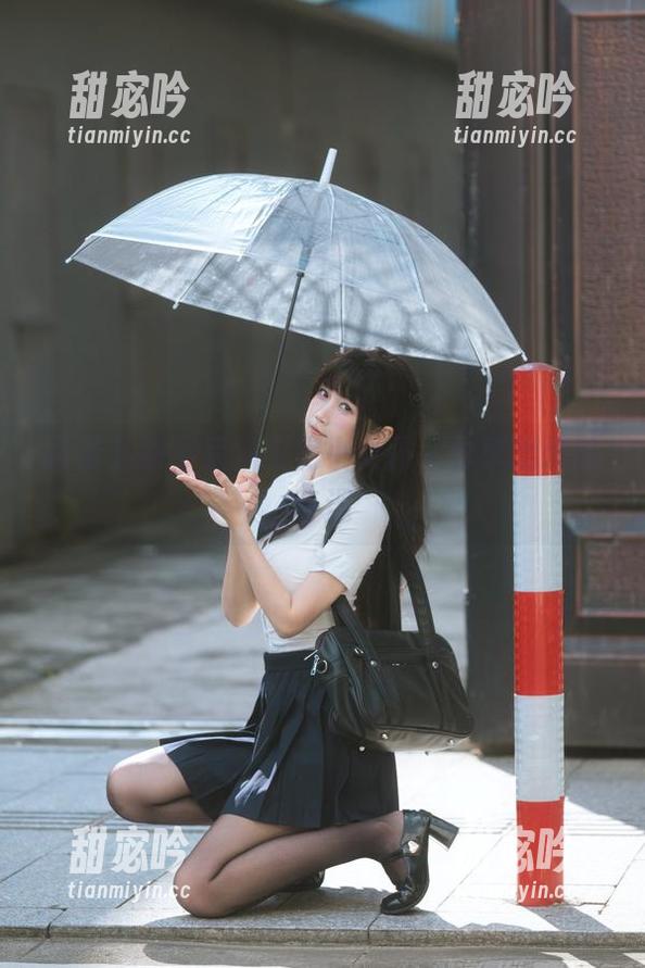 高清下的不呆猫厨房小女仆，分享出没的奇遇