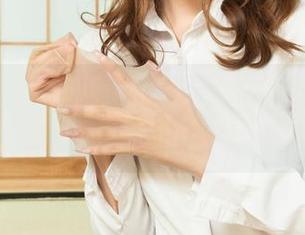 丽柜 - 小爽的花漾清莲,在线美图里,花非常美,但是她的pose更微妙!