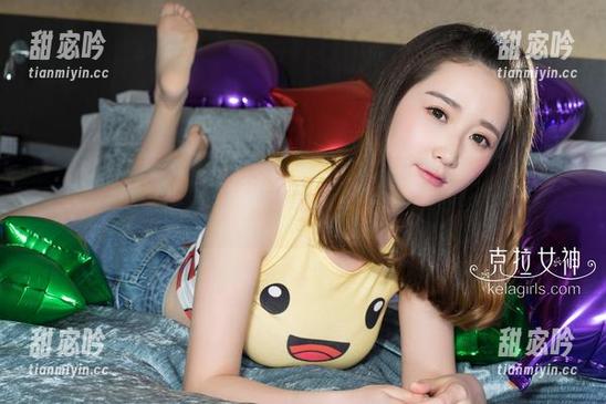 克拉女神 - 看吧，颖儿穿起死库水就像海里的小美人鱼，原图给你来一份吃瓜福利！