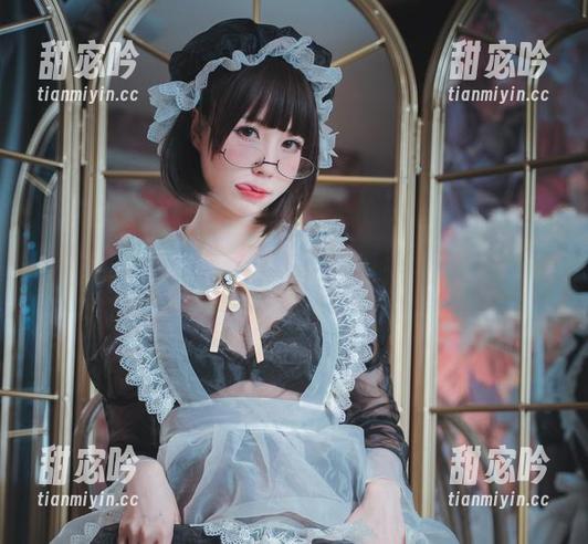 南鸽的照片——穿着裤子也能让丝绸默默流泪。