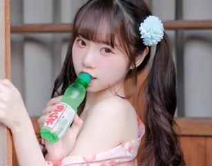 可可小白兔的体操俱乐部大礼包—图片合集里,看她怎样把体操服穿得那么随意呢?