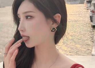 微密圈 – 免费图集：周妍希的浴室大赏，洗澡都能美到飞起来！
