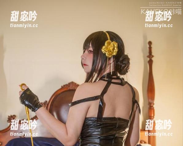就这？咔喵KANEKO的御姐图片真让我想要再看一遍。