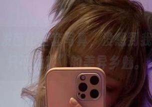 啾小妍金发芭比全套写真,没想到我也会被“只可远观”的美异乡魅。