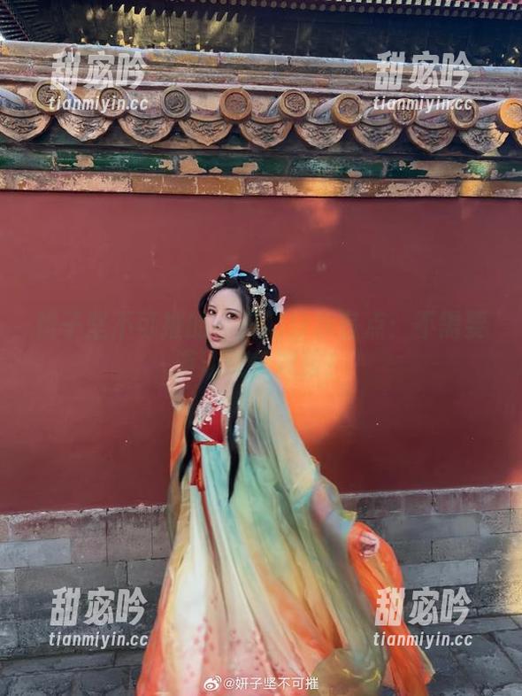 妍子坚不可摧的小舟潮分享盲点：不需要游泳就很欢乐！