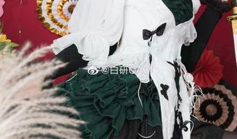 原图发酵:妖君白研与黑丝的组装大赛,谁说身材只是个数字?