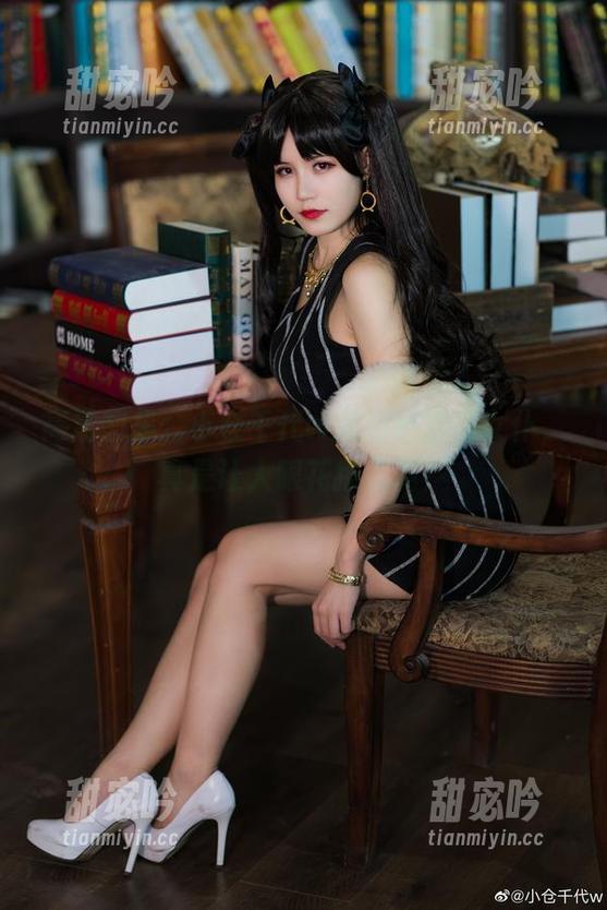 小仓千代w 高清图集:小仓千代w的粉色漆皮女仆,真是让人眼花撩乱啊!