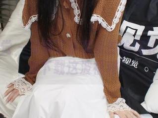 小众视觉 – 习惯了小薯条的瑜伽姿势？快来下载这波福利！
