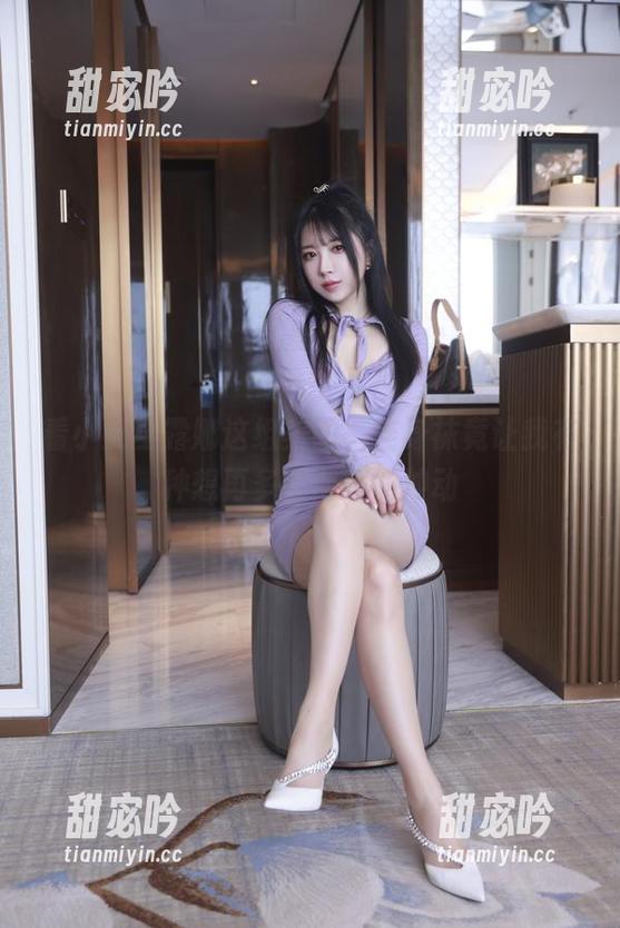 小女巫露娜 看小女巫露娜这组美图,连身袜竟让我有种想再多看两眼的冲动