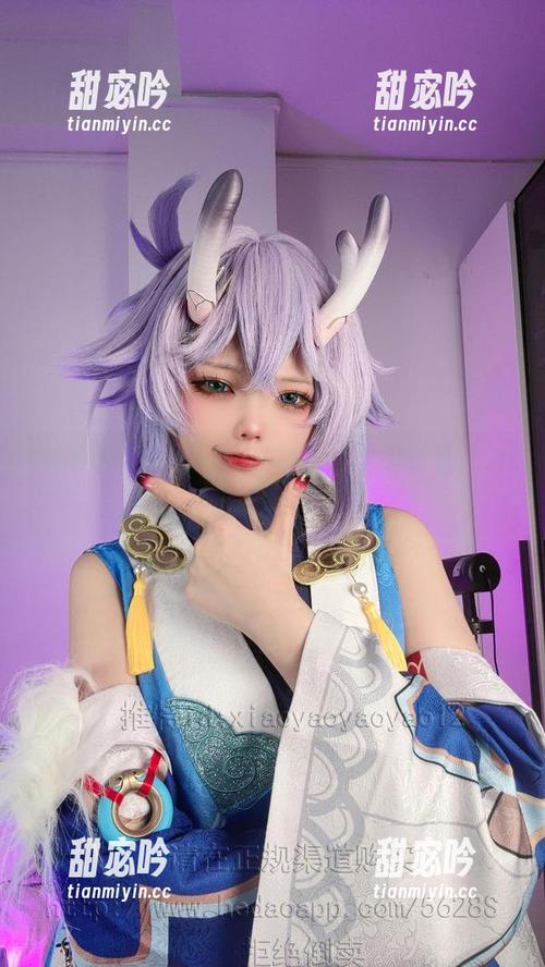 小瑶幺幺带着她的白色写真图集，直接开场白：这场雪是为了我！