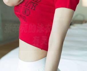 尤果网 – 张辛苑的泳衣全集：那条泳衣也有灵魂