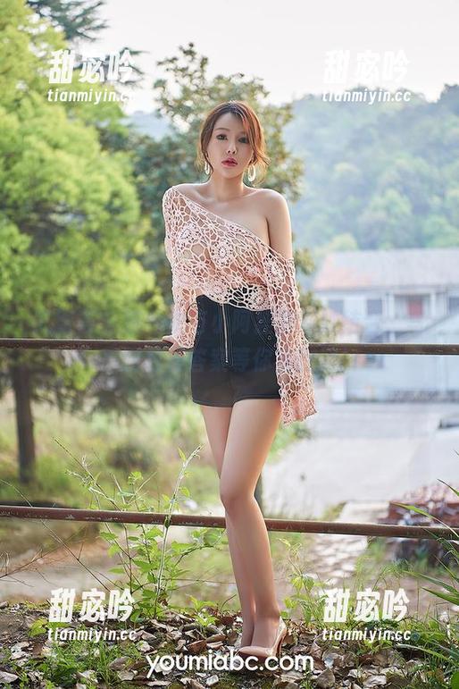 尤蜜荟 - 连体衣与小阿狸的奇妙结合，写真图包里答案等你来翻阅！