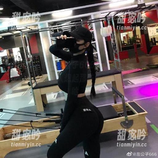 微密圈 - 瞧，左公子666的最新写真，学妹的样子真让人想起那些青涩的岁月，哈哈。