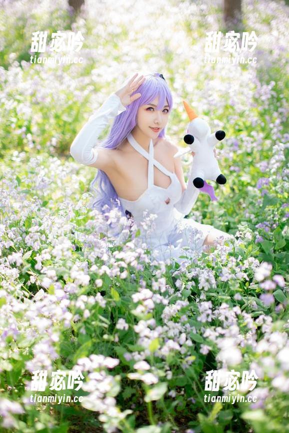 希希_啾比基尼套图，分享一个让人生疑的夏天