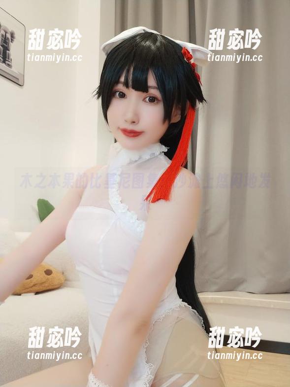 木之本果 木之本果的比基尼图集:沙滩上悠闲地发呆