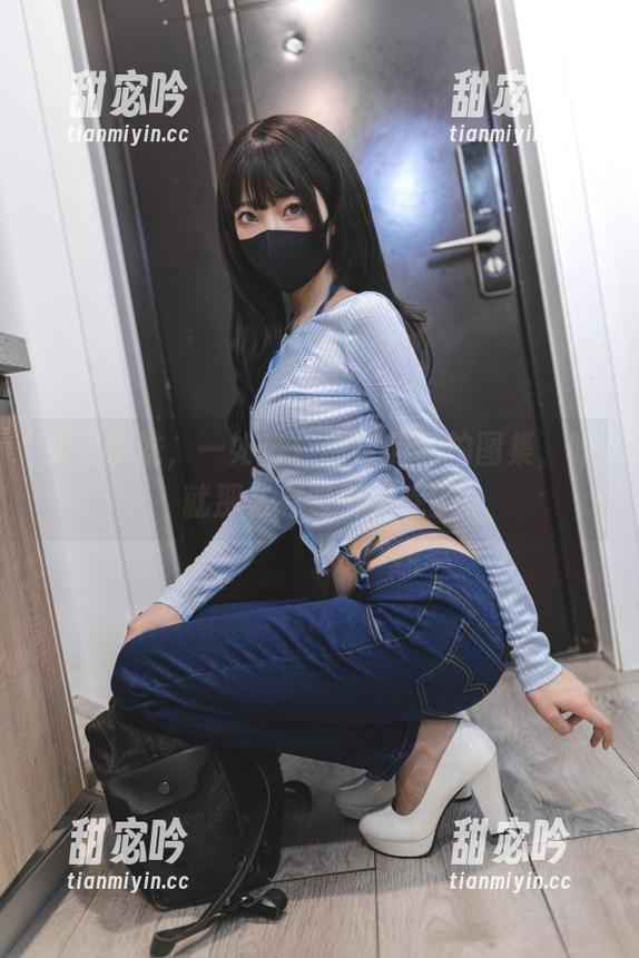 初见学妹，一如杏仁曲奇的私拍图集，咋就那么有吸引力呢？