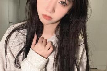 资源丰富的白衬衫，有果咩酱在，在线的时候我心里总有点小激动。