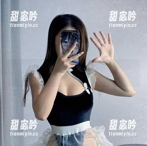 桃沢樱呀 微密圈 - 高清版桃沢樱呀的纯情修女原图,林间小道的气氛好甜腻。