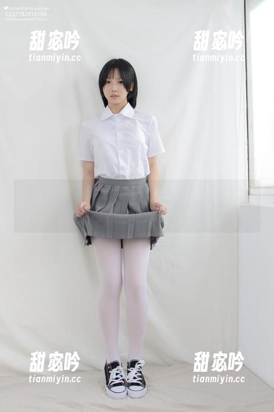森萝财团 更新!森萝财团这次是体操服黑丝,穿上后谁还在乎运动呢?