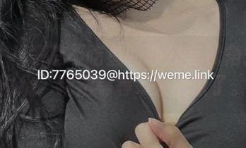 微密圈 – 楚楚不吃鱼的办公室视角：原图围绕，精选等等…太抽象了。