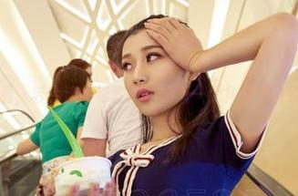 爱丝 – 看，若兮连衣裙套图里的每一个角度都有点意思。