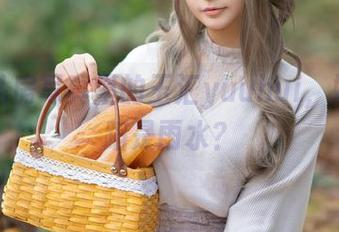 雨夜私房写真里的玉汇yuuhui,她的舞蹈是雨水?