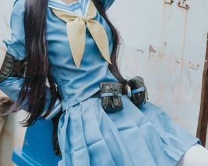 写真全集中的白莉爱吃巧克力——她同款连衣裙到手，全是买买买的心情。