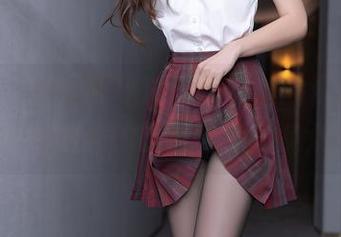 秀人网 – 这是我见过的最有趣的资源，Carol周妍希的眼镜收藏全免费！