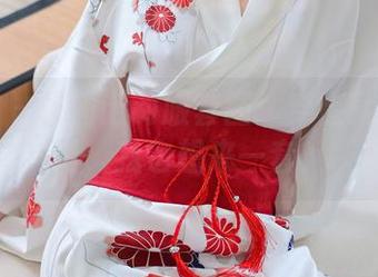 秀人网 – 夏旖诺制服套图：穿上就能变身啊，我也想来一套！